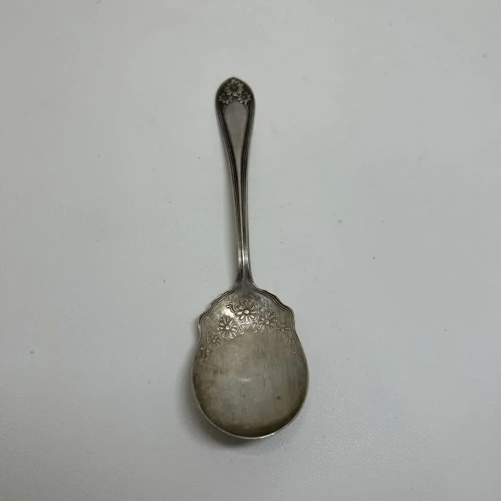 Antique Wm Rogers & Son Silverplate AA Berry/Serve Spoon -Daisy Pattern - Sugar